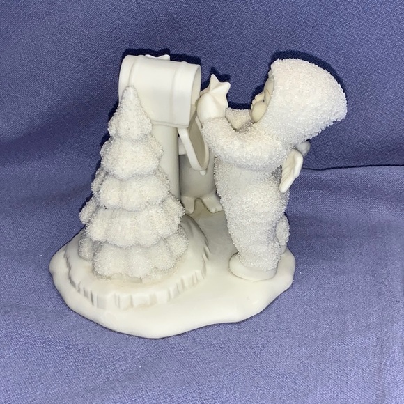 Snowbabies From Department 56 “You Didn’t Forget Me” Mailbox Tree and Penguin - Picture 4 of 6